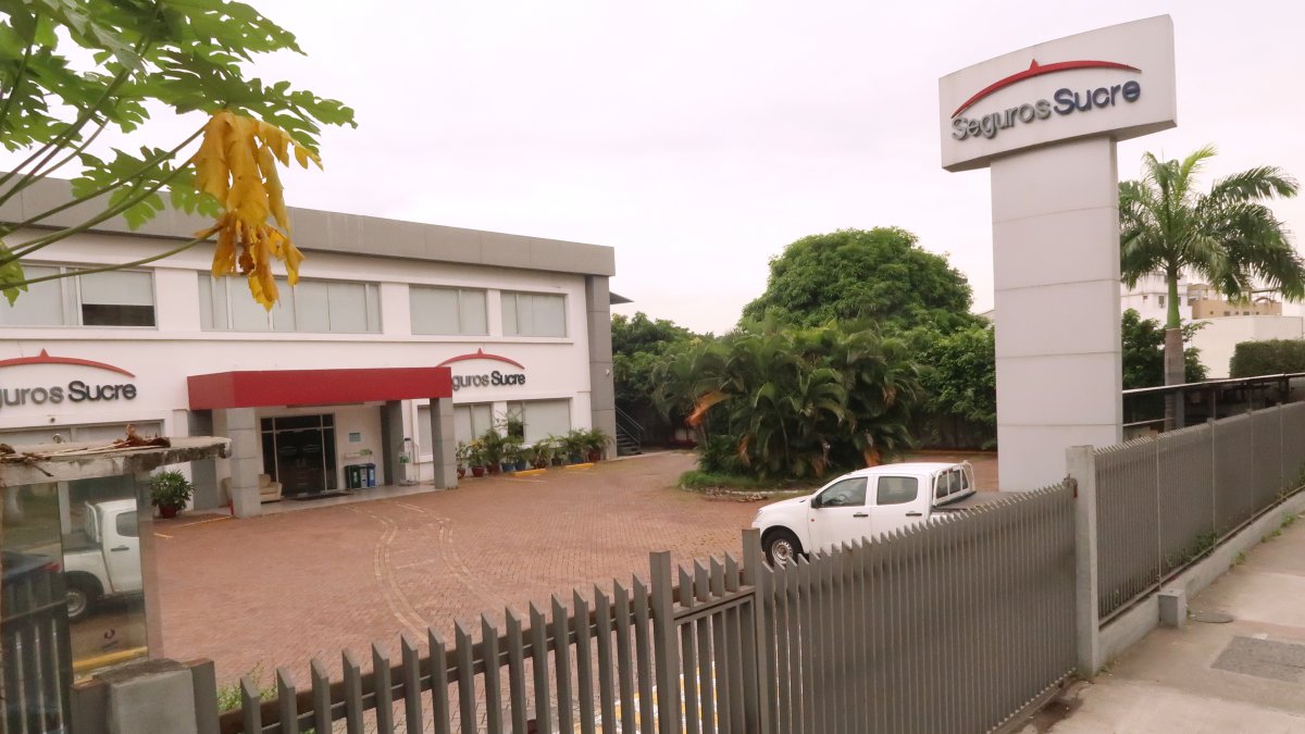 En Estados Unidos se investiga una trama de coimas en la aseguradora estatal Seguros Sucre.