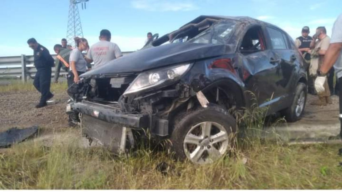 Así quedó el vehículo en el que se movilizaban las víctimas de la Armada.