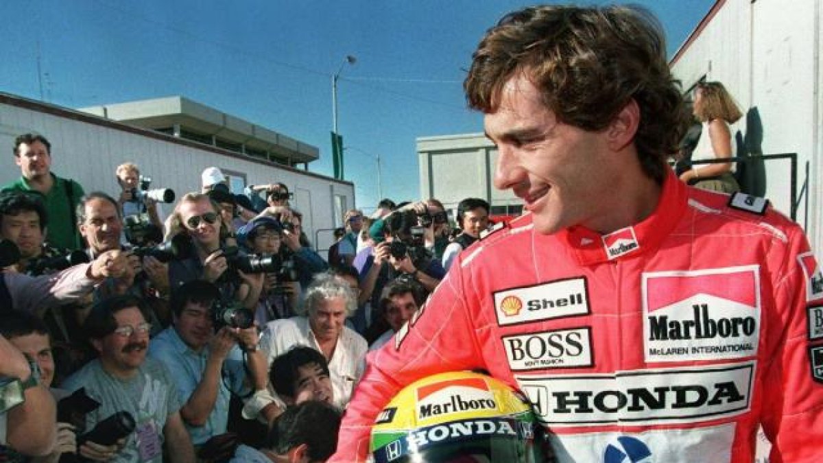 El fallecido piloto brasileño fue proclamado como patrono del deporte.