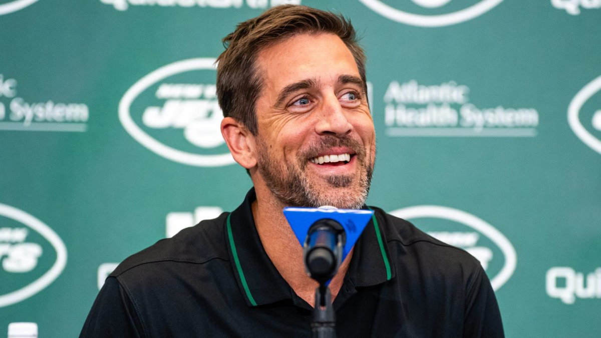La nueva contratación de los Jets brindó una rueda de prensa.