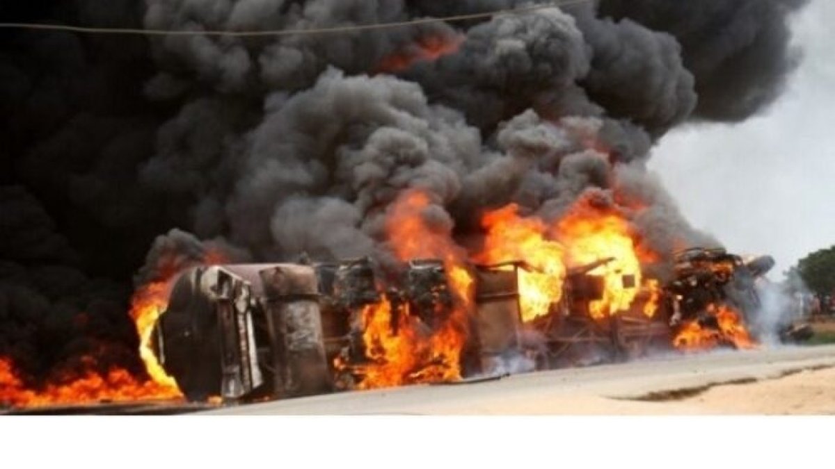 Un camión que transportaba combustible estalló en Nigeria,