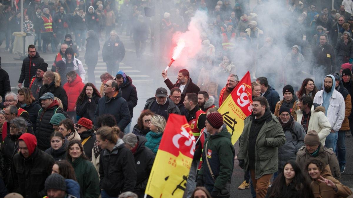 La prefectura de París prohibió las protestas del sábado 29 de abril por la Copa de Francia.