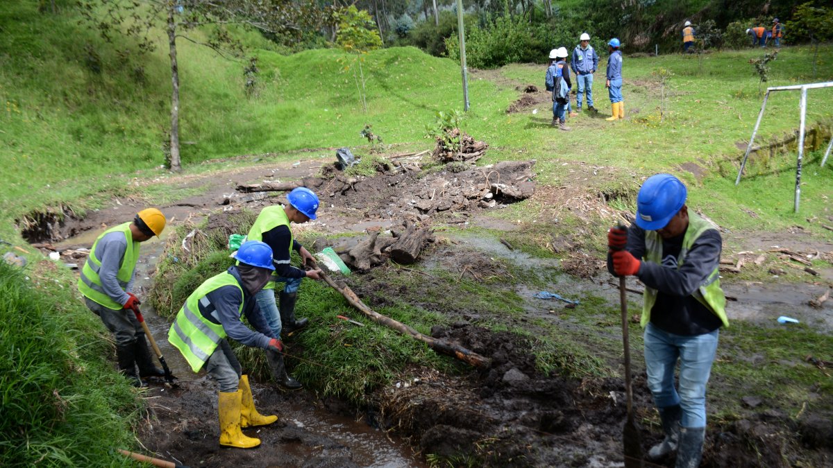 La falta de mantenimiento de las quebradas fue la causas de los últimos  deslaves.  