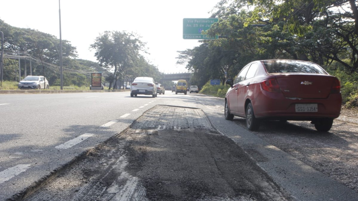 Reparación. El arreglo en la zona afectada llegó tras las múltiples quejas y los daños causados en los vehículos.