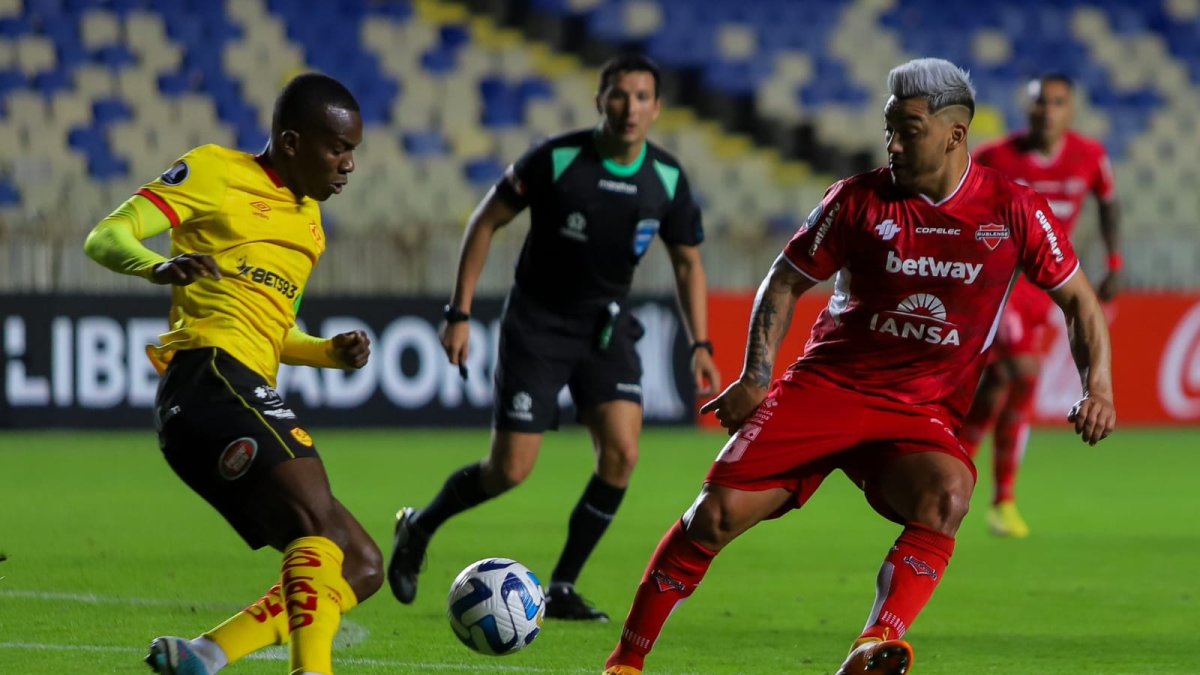 Una desatención de los ecuatorianos en los últimos minutos permitió que el equipo chileno consiga la victoria.