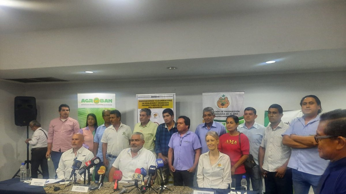 Los productores de varios sectores del país visitaron hoy Guayaquil para expresar su postura.