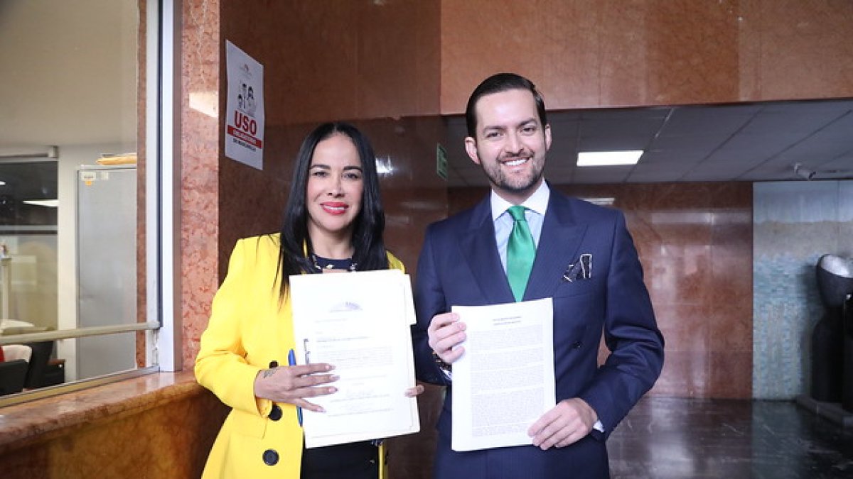 Narváez lamentó que la hayan expulsado sin haber conversado con ella.