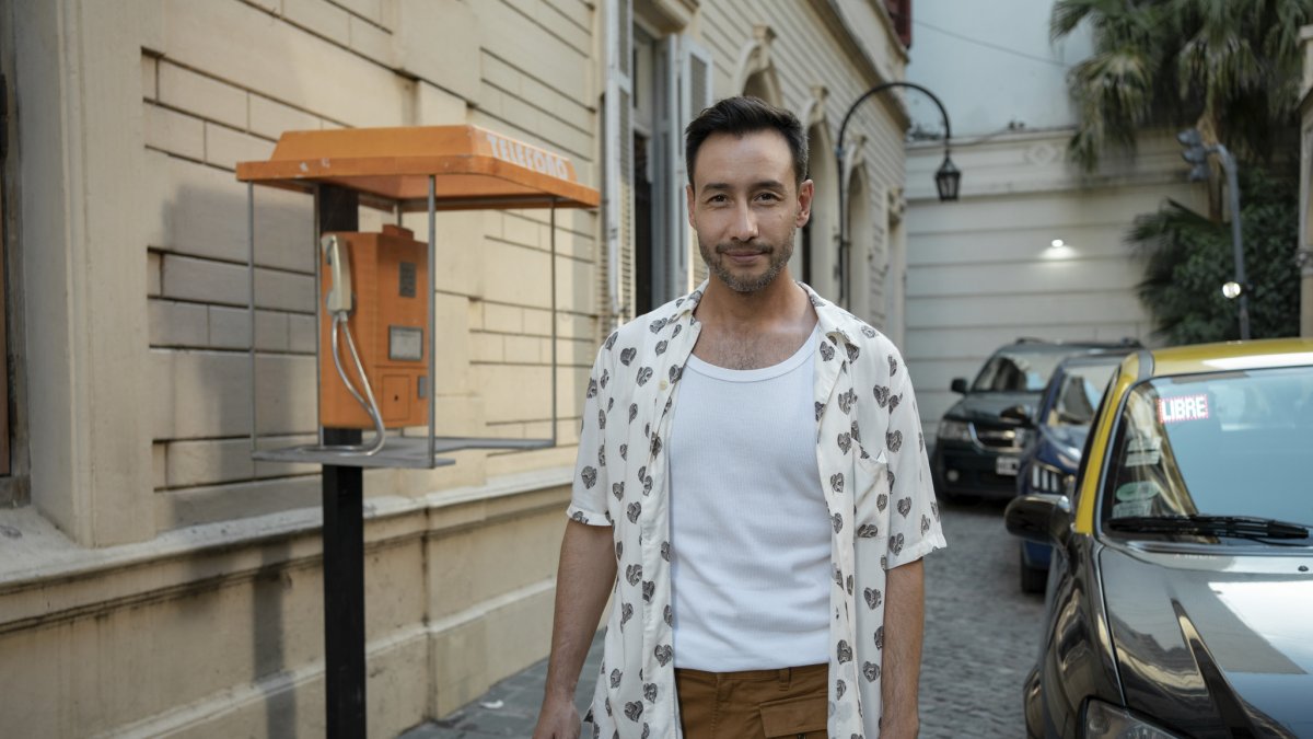 Su nuevo álbum plasma historias de vida que resumen 25 años de carrera.