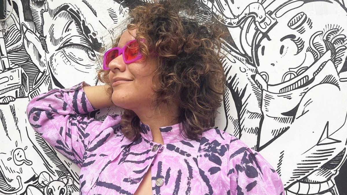 Su camino en la composición empezó cuando era niña y escribía letras en servilletas.