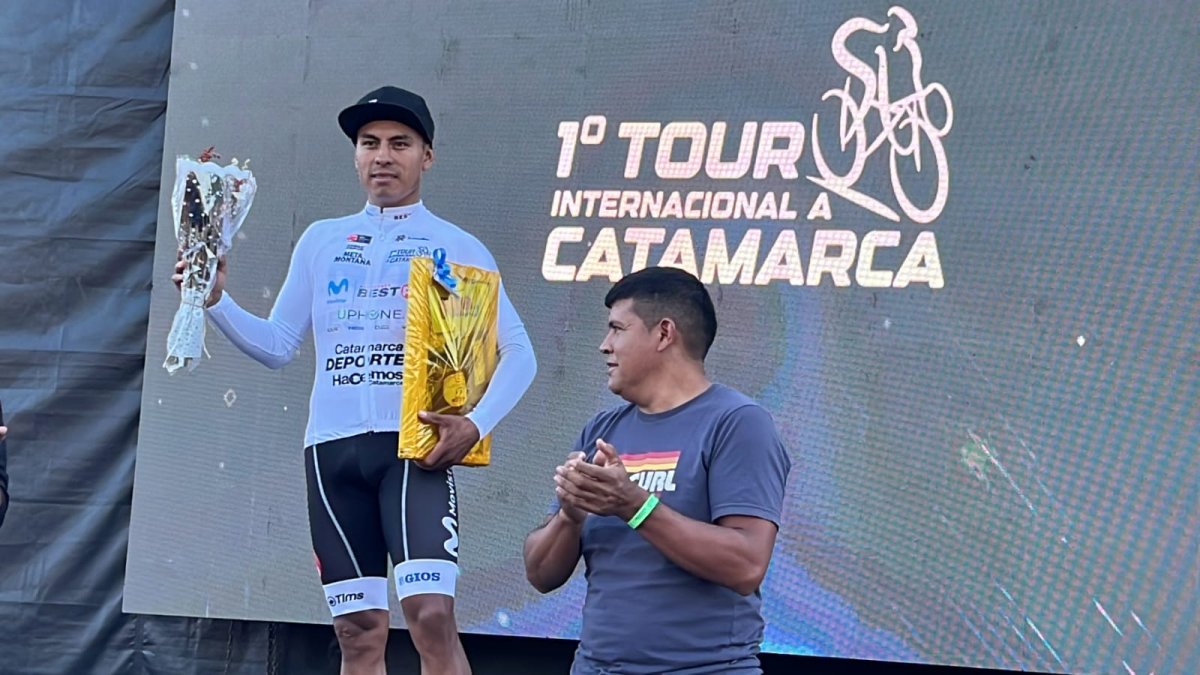 Santiago Montenegro se mantiene en el primer lugar en la competencia en Argentina.
