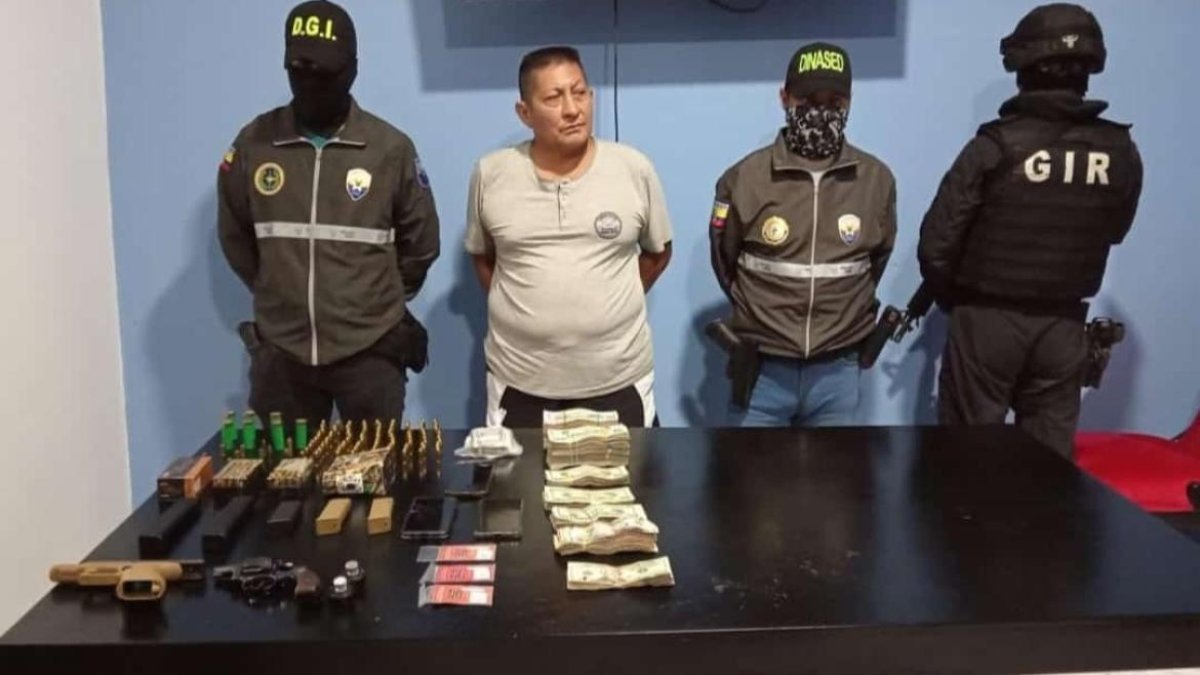 El agente de la CTE fue detenido en el operativo.