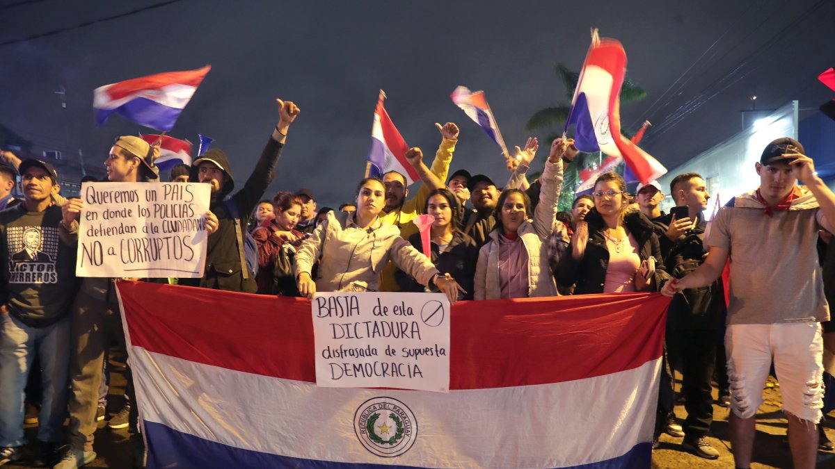 Seguidores del excandidato presidencial Payo Cubas.