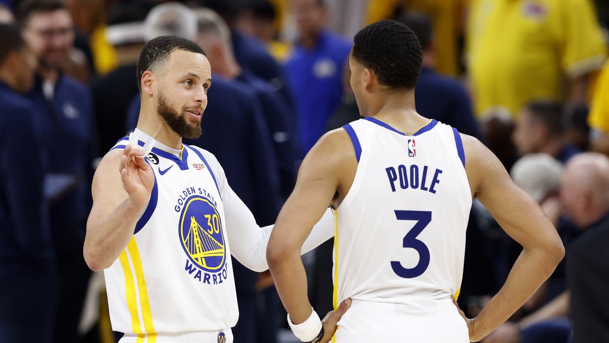 Stephen Curry, quien brilla con los Warriors, es uno de los candidatos a deportista del año.