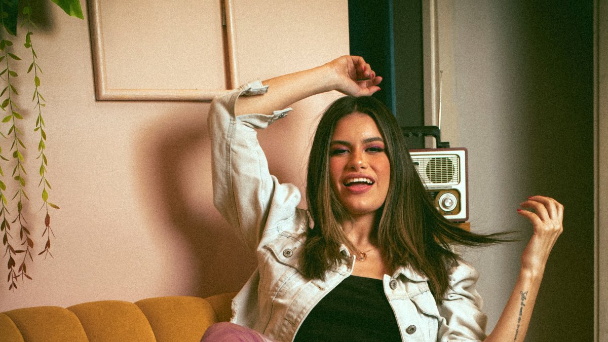 Tábata Alvarado creció rodeada de música y arte, pues sus padres son Troi Alvarado y Pamela Palacios.