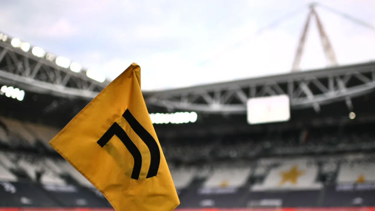 Previamente, la 'Juve' fue sancionada con una reducción de 15 puntos por el Comité Olímpico Italiano.