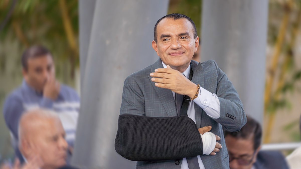 Pincay corrió por la Alcaldía bajo el auspicio del Partido Avanza. Ha sido concejal de Portoviejo.