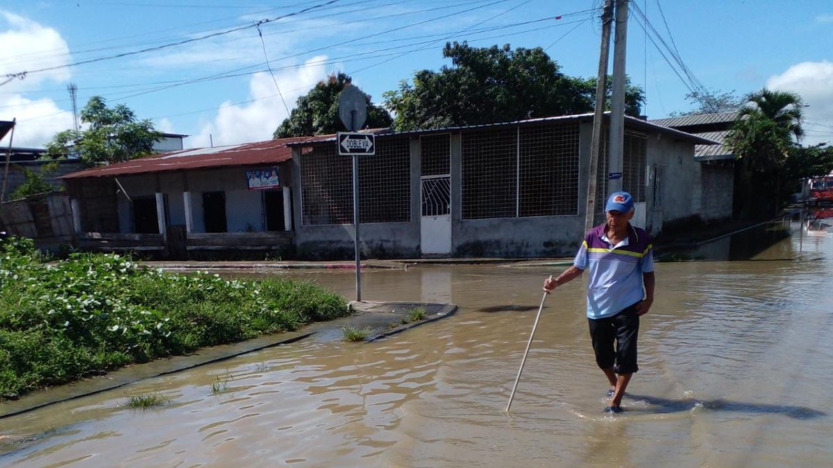 Varios cantones de Guayas están inundados por las lluvias, lo que favorece la propagación de esta enfermedad
