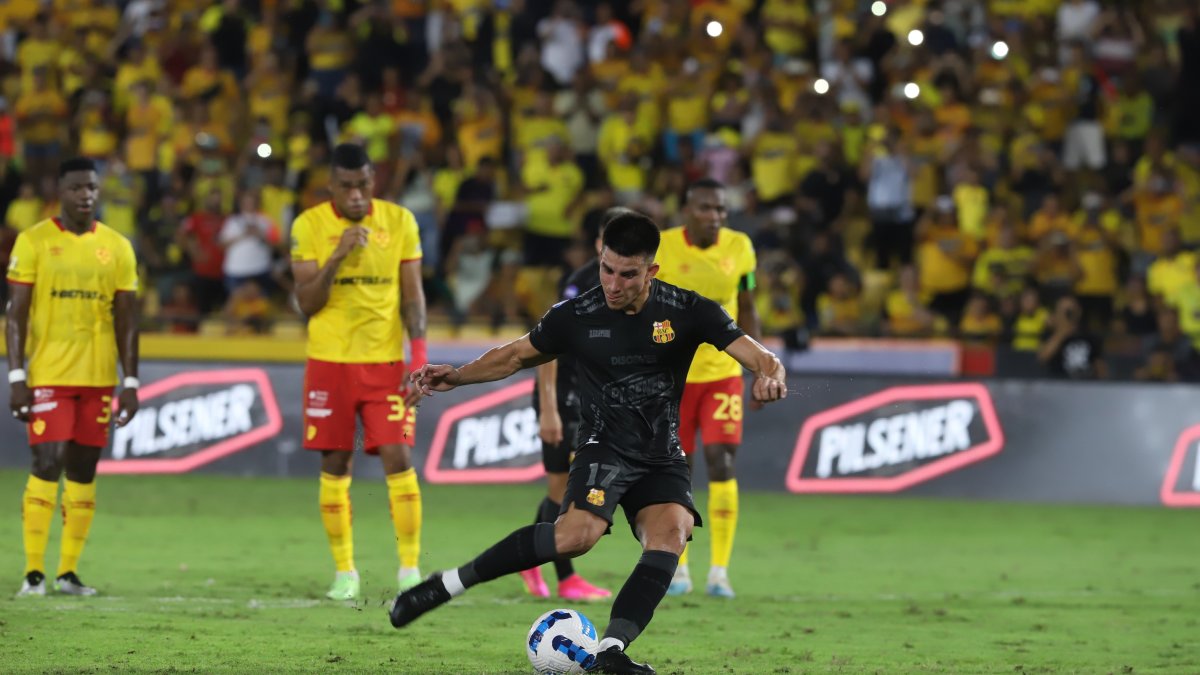 Barcelona viene de golear a Aucas 5-1 en el Monumental.