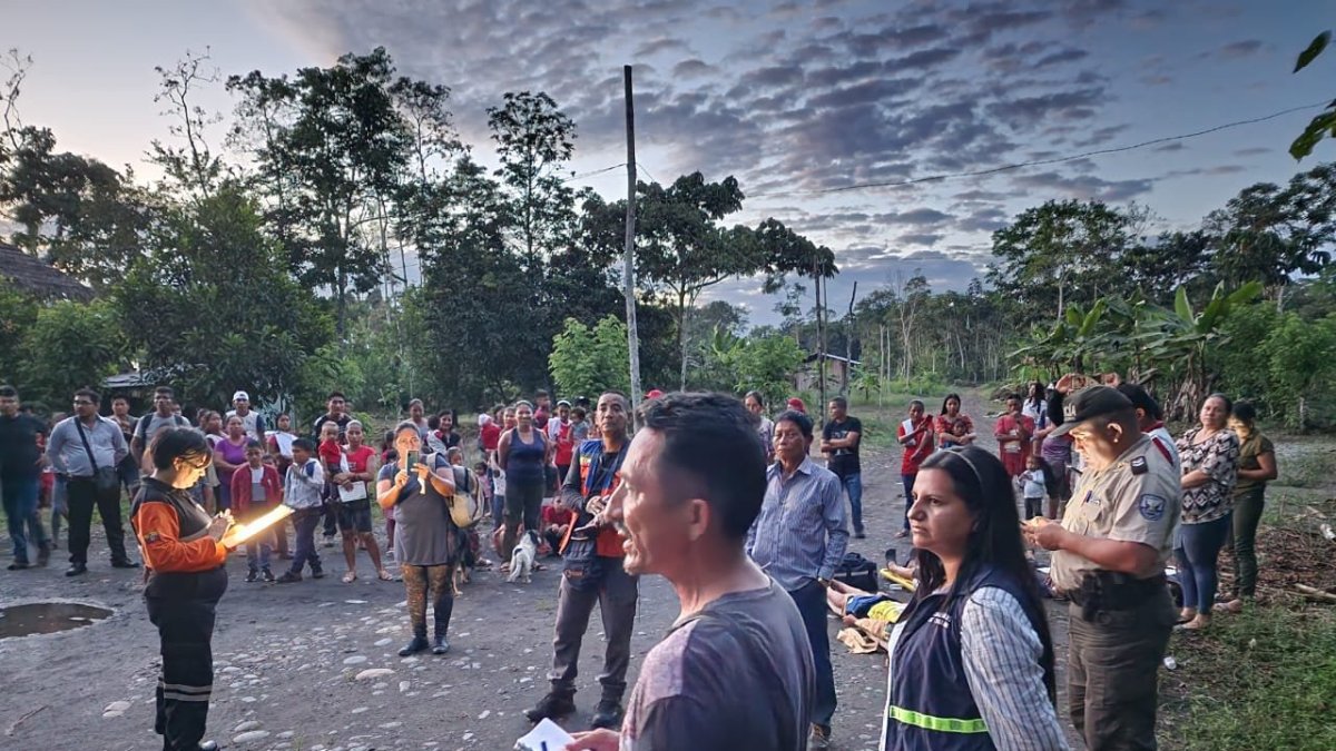 Simulacro. Un total de 134 habitantes de la comunidad Nueva Esperanza del cantón Joya de los Sachas, participaron en un simulacro de evacuación por inundación por erosión y sedimentación del río Coca.