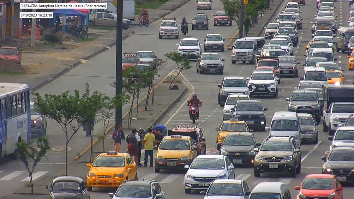 Foto referencial de autopista Narcisa de Jesús.