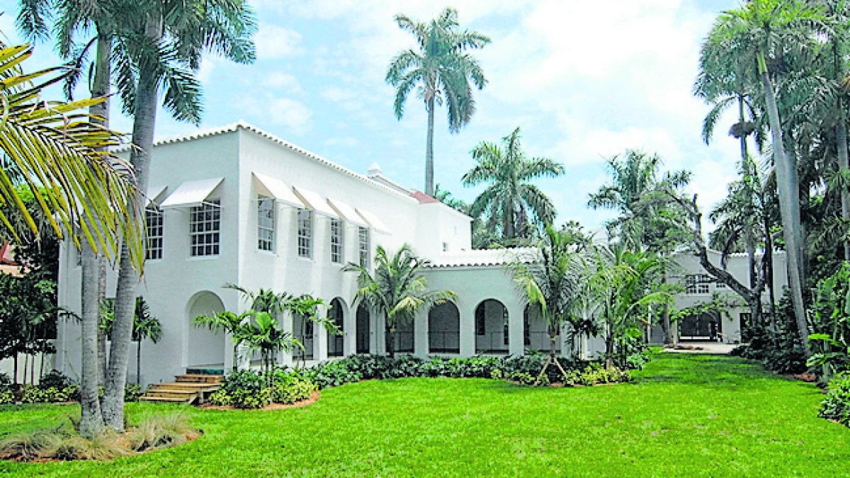 Inmueble.- Una de las mansiones ubicadas en Miami- Florida.