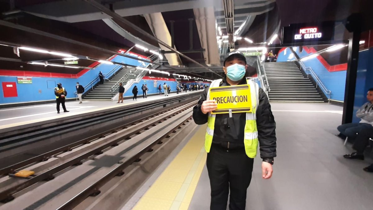 El servicio de transporte fue suspendido durante la tarde del jueves.