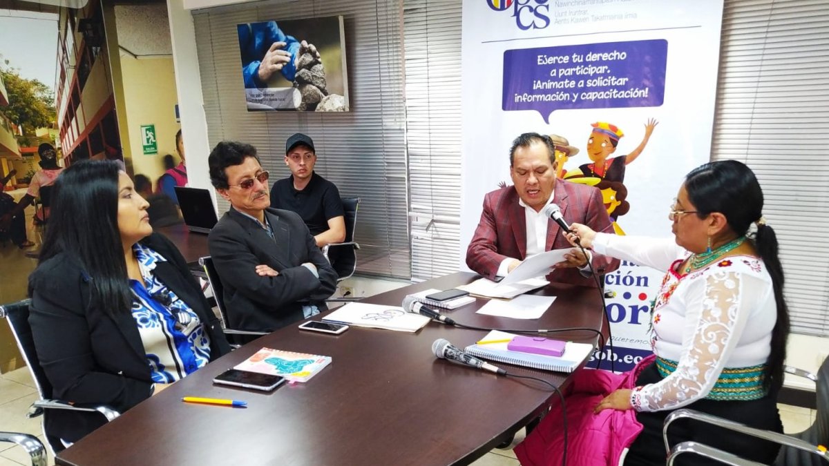 Sesión. Miembros de la comisión de selección del nuevo contralor.