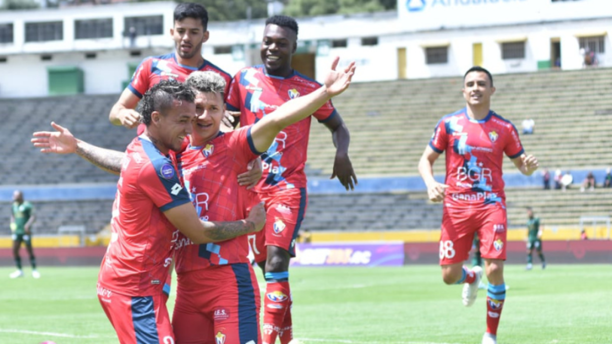 Byron Palacios hizo un doblete ante Orense y El Nacional ganó 3-1.