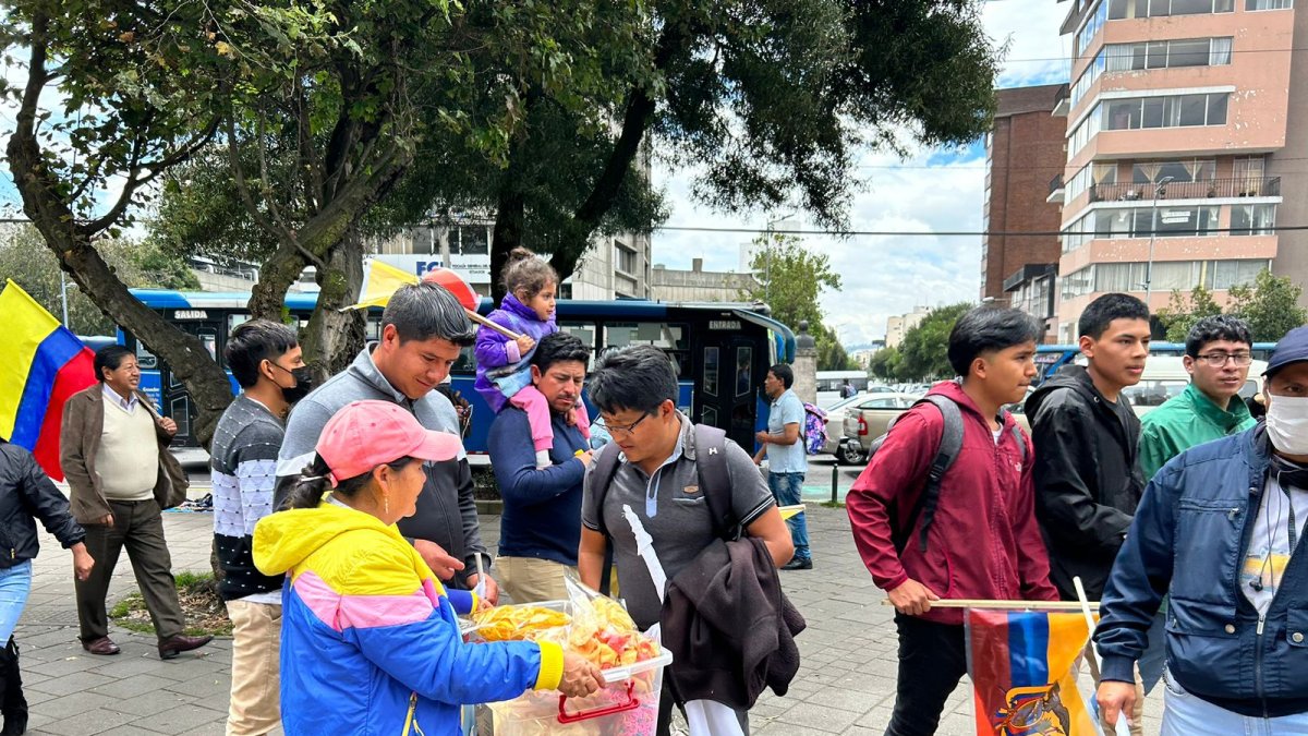 Los vendedores informales no desaprovecharon la oportunidad.