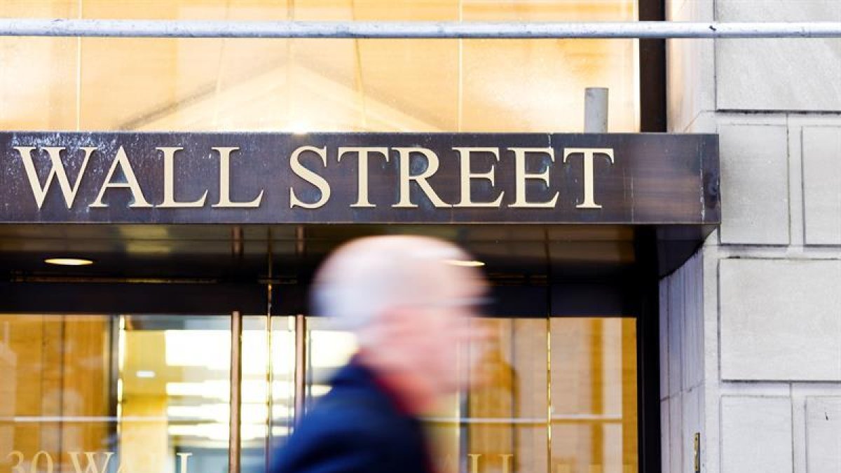 Los inversionistas han seguido de cerca el proceso de juicio político a Guillermo Lasso.