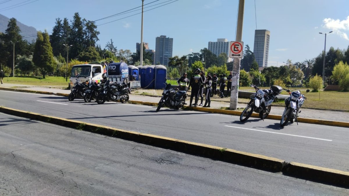 En el parque de El Arbolito existe presencia de agentes de Tránsito.
