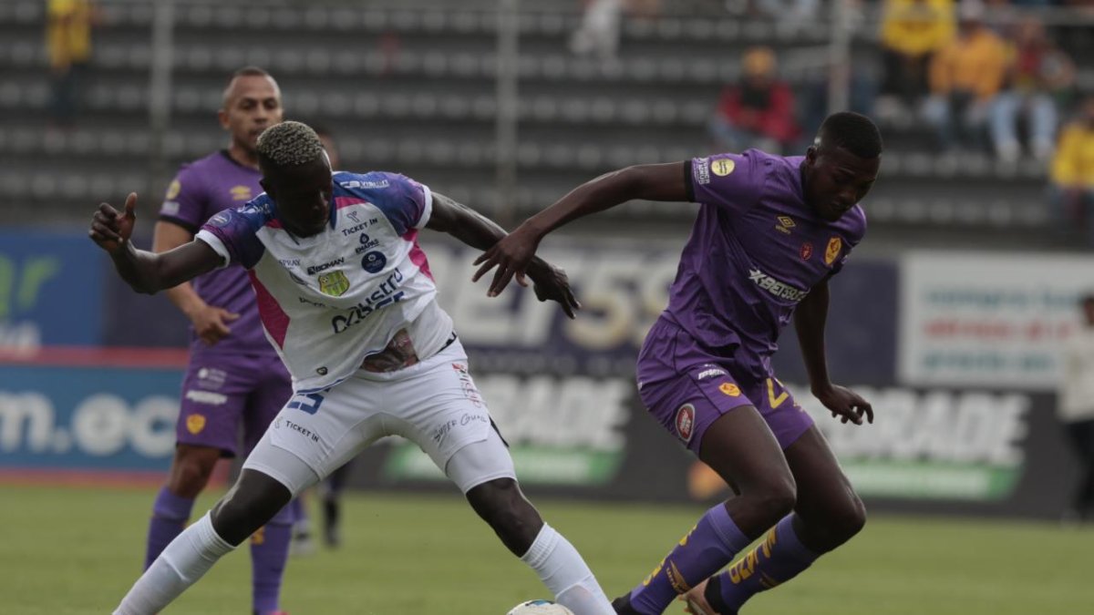 Aucas se quejó por el desempeño del árbitro y del VAR en el juego ante Gualaceo.