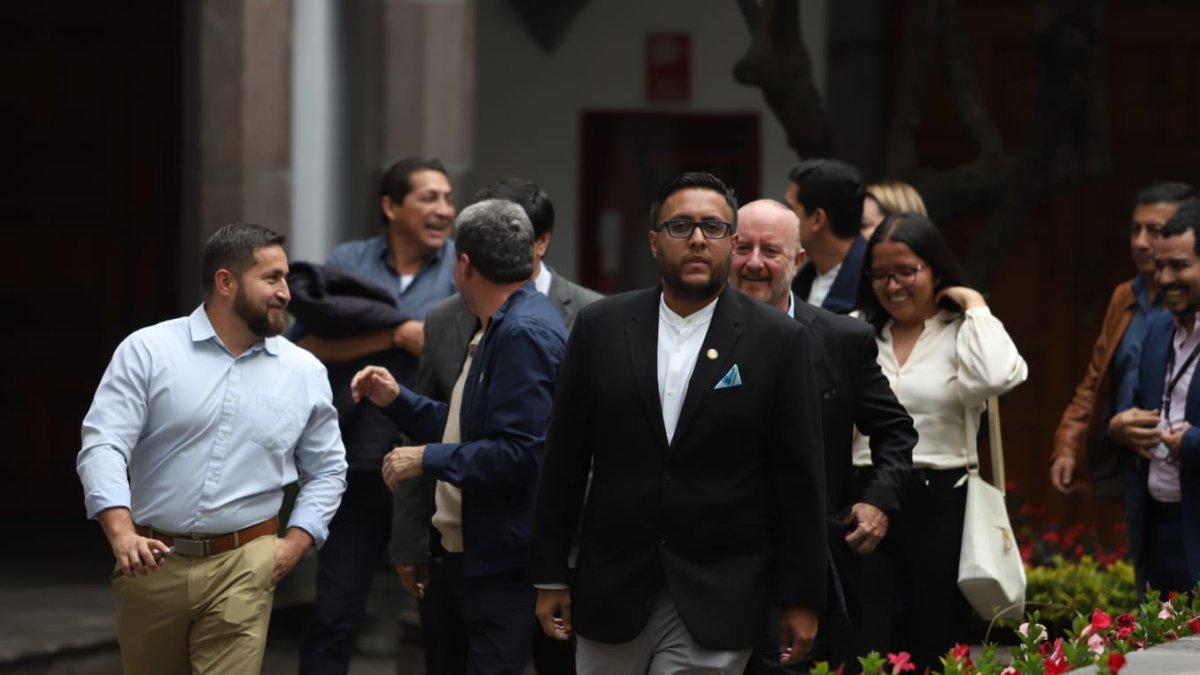 Los exlegisladores oficialistas llegaron la tarde del 17 de mayo de 2023 al Palacio de Carondelet.