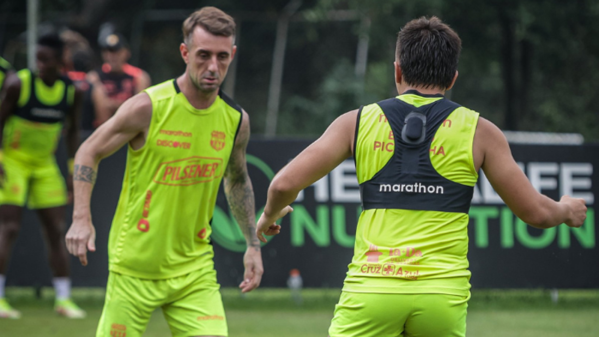 Damián Díaz (10) ha tenido un buen 2023 con Barcelona, ya que ha disputado 13 cotejos en el año.