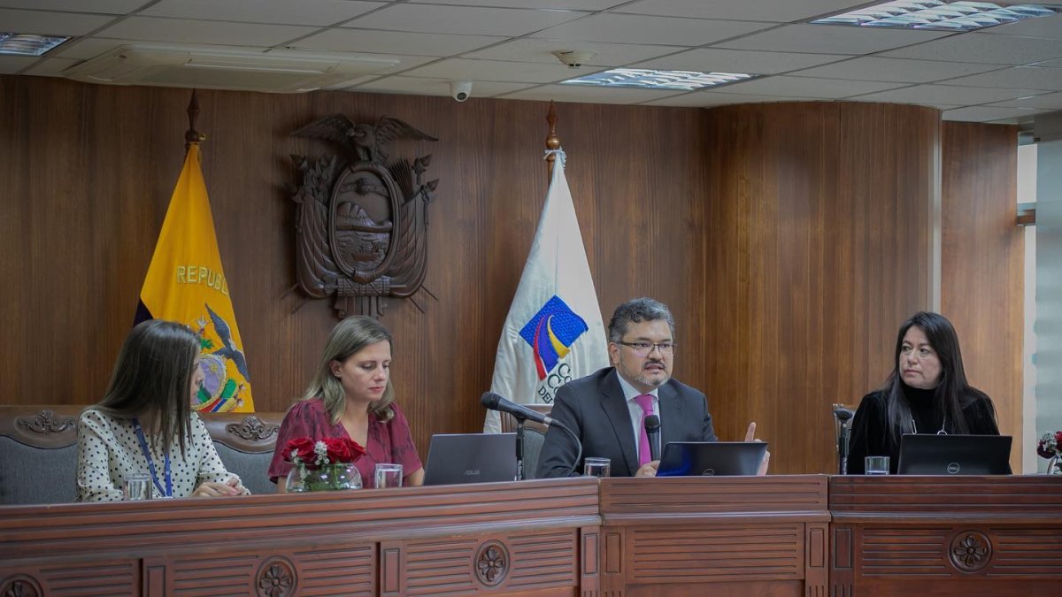 Varios de los jueces de la Corte Constitucional en una actividad de hace unos días.