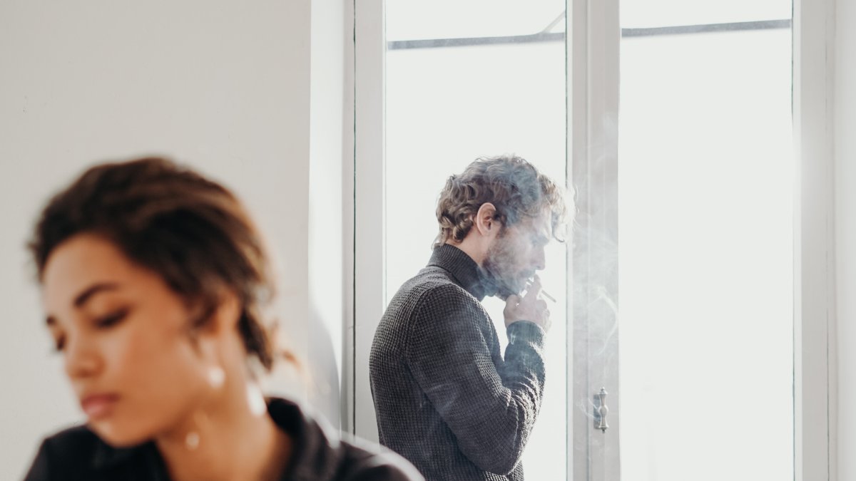 Afectos. A veces uno o incluso ambos no están disponibles emocionalmente para la relación de pareja.