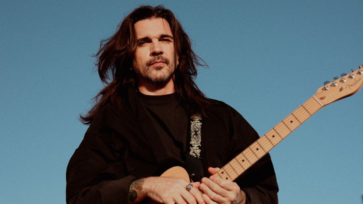 Juanes tiene 50 años.