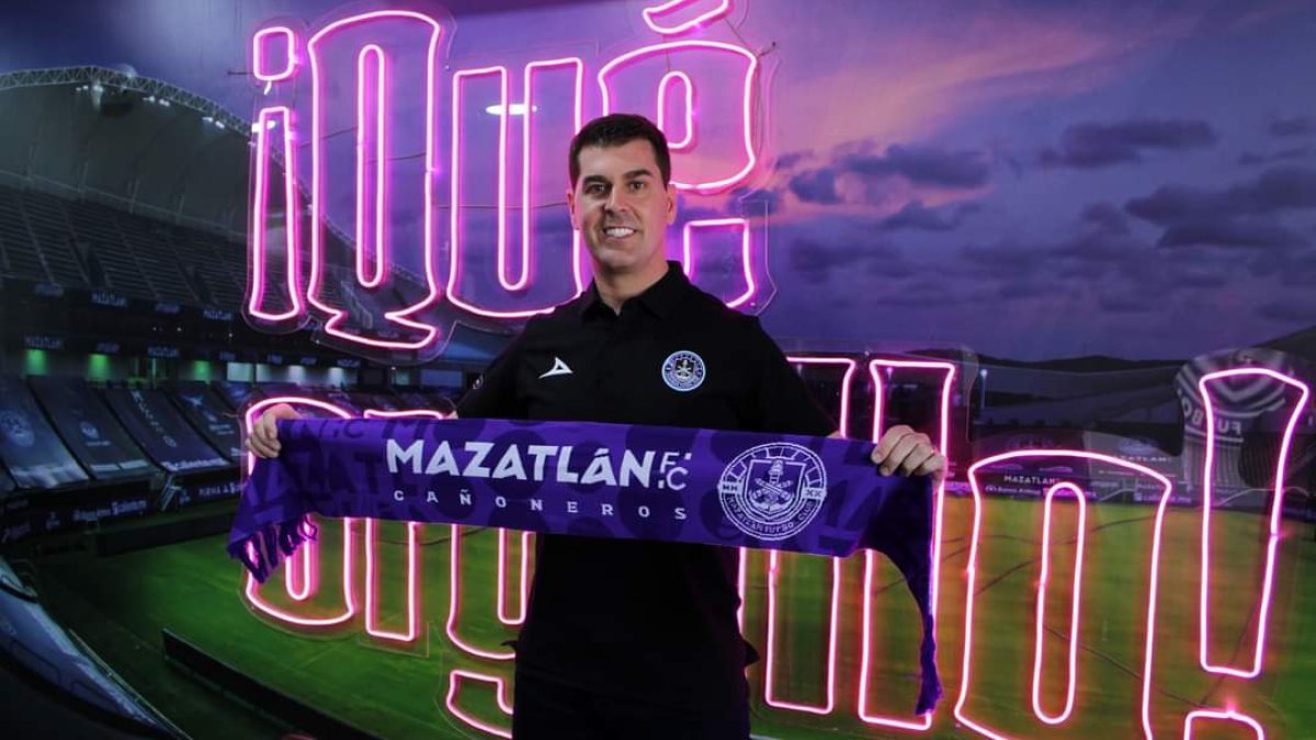 Rescalvo, durante su presentación oficial como entrenador, la tarde del jueves 18 de mayo.