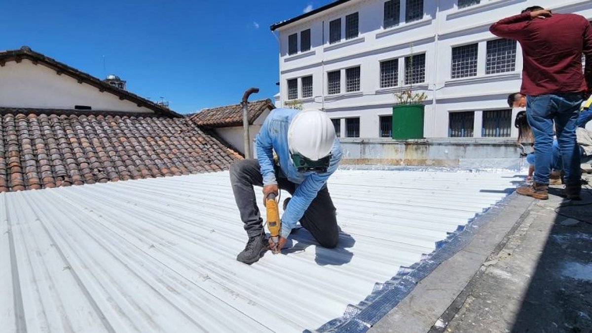 Los trabajos incluyen cambio de cubierta.