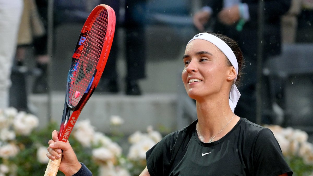 Anhelina Kalinina (foto), de Ucrania, celebra la victoria contra Veronika Kudermetova, de Rusia.