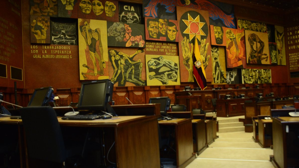 Panorama de la Asamblea Nacional tras la disolución del legislativo.
