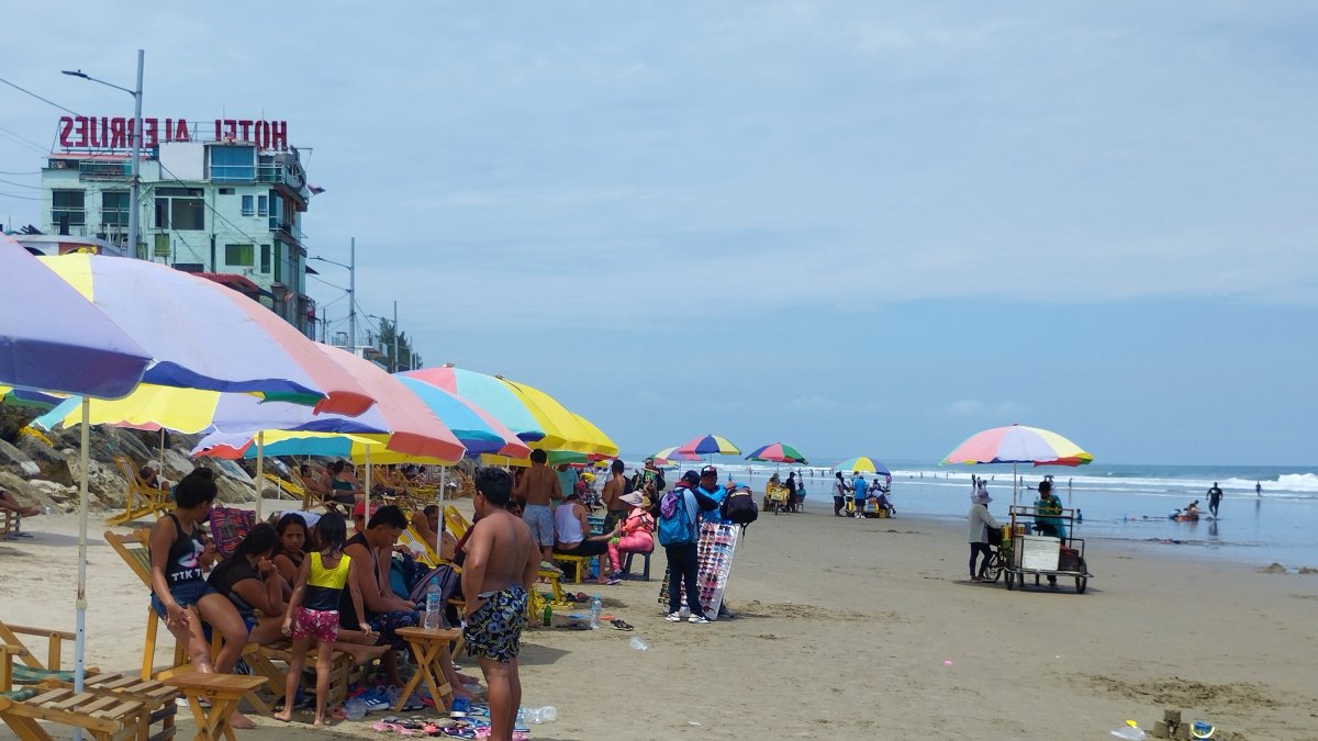 Foto de hoy domingo 21 de mayo en Montañita.