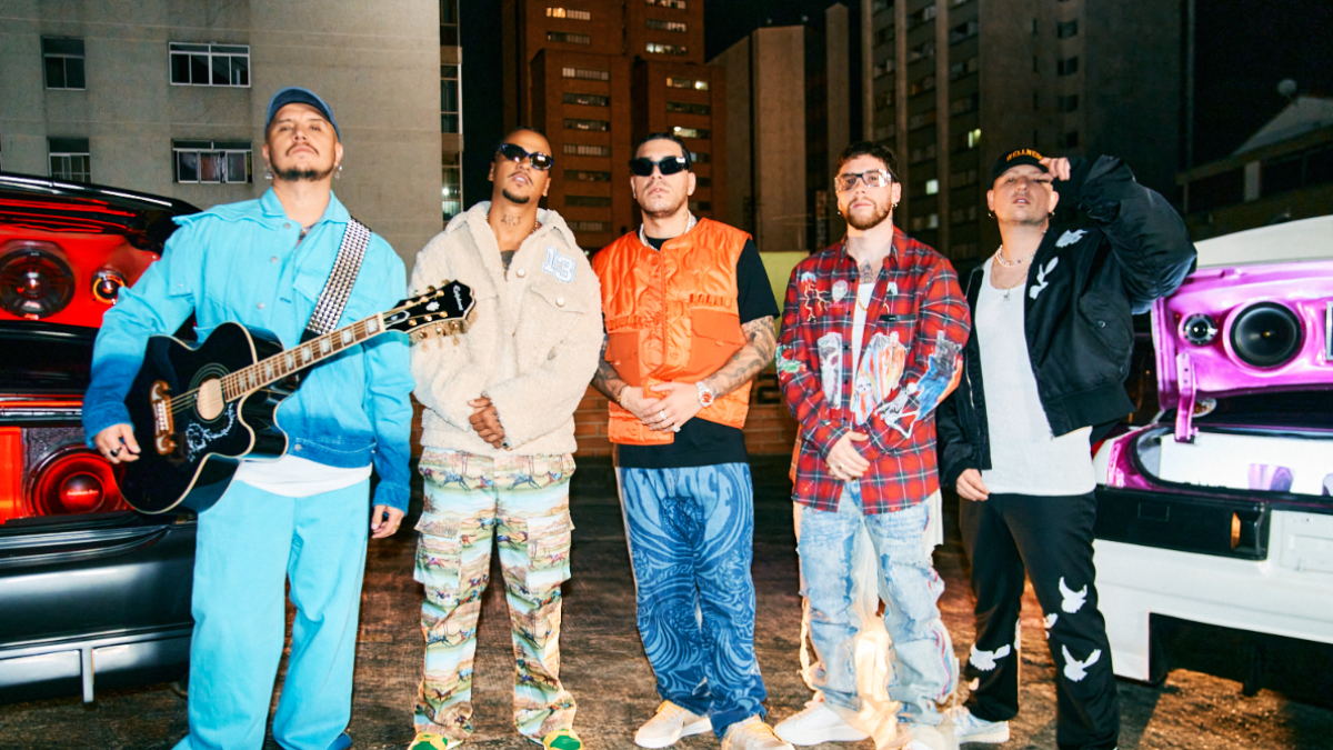 Se espera que los artistas estrenen una tercera canción juntos