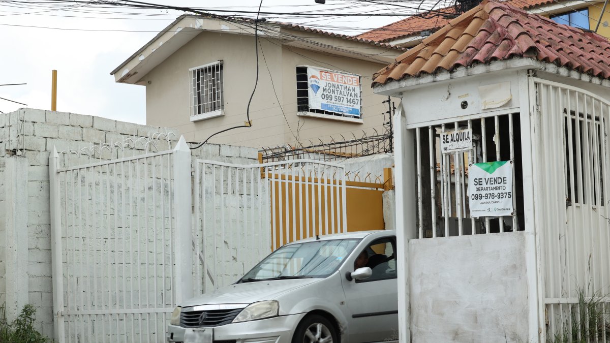 Álamos Norte. Esta es una de las ciudadelas que los ciudadanos prefieren por la seguridad que ofrece y su cercanía con 4 centros comerciales.