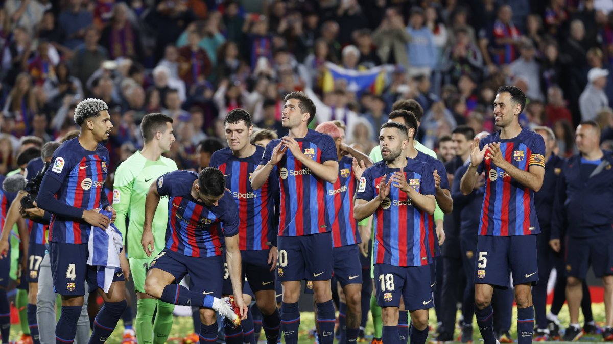 El Barcelona, flamante campeón español, debe ajustar sus finanzas para la próxima temporada.