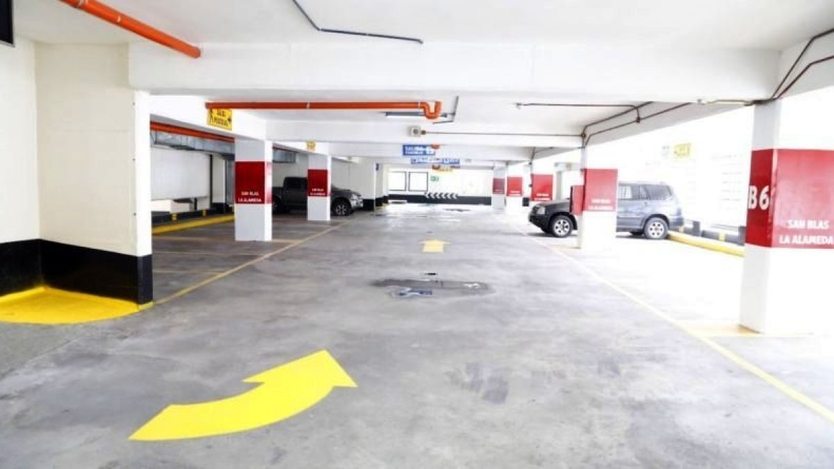 Parqueaderos. Se les da mantenimiento para garantizar el servicio a la ciudadanía