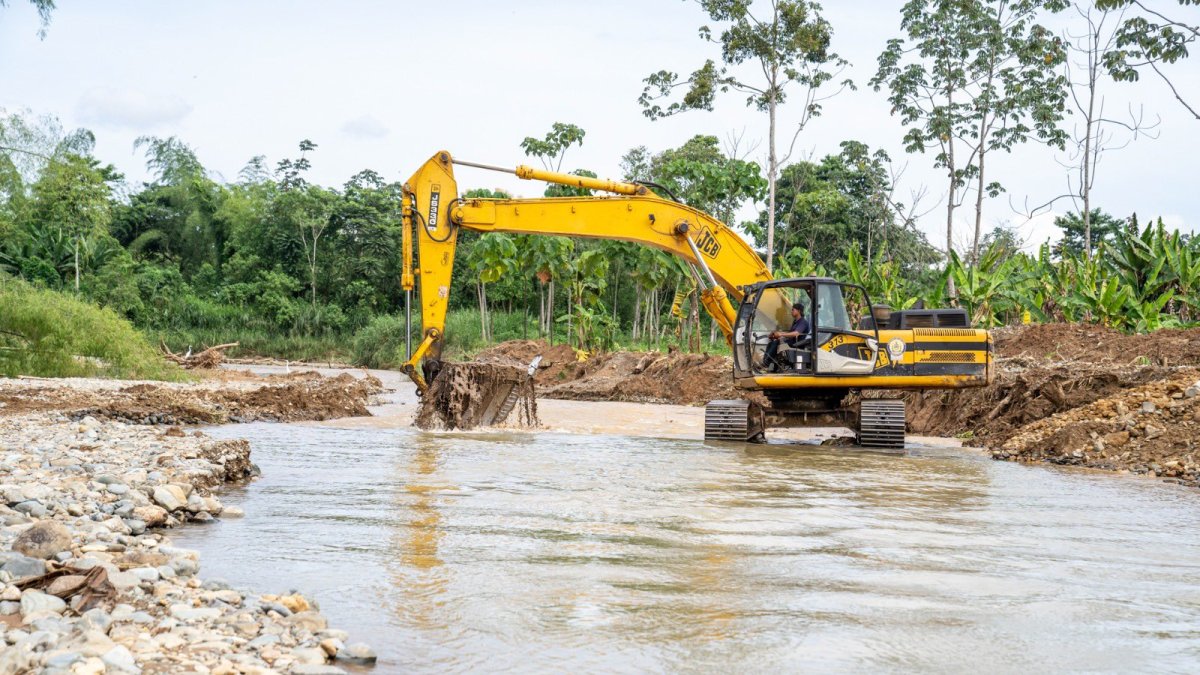 Acción. En Los Ríos hay trabajos para disminuir la intensidad del afluente.