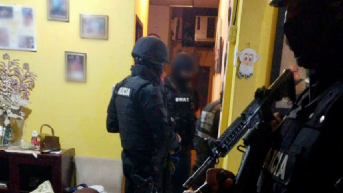 Los operativos se ejecutaron la madrugada de este martes, en Guayaquil y Portoviejo.
