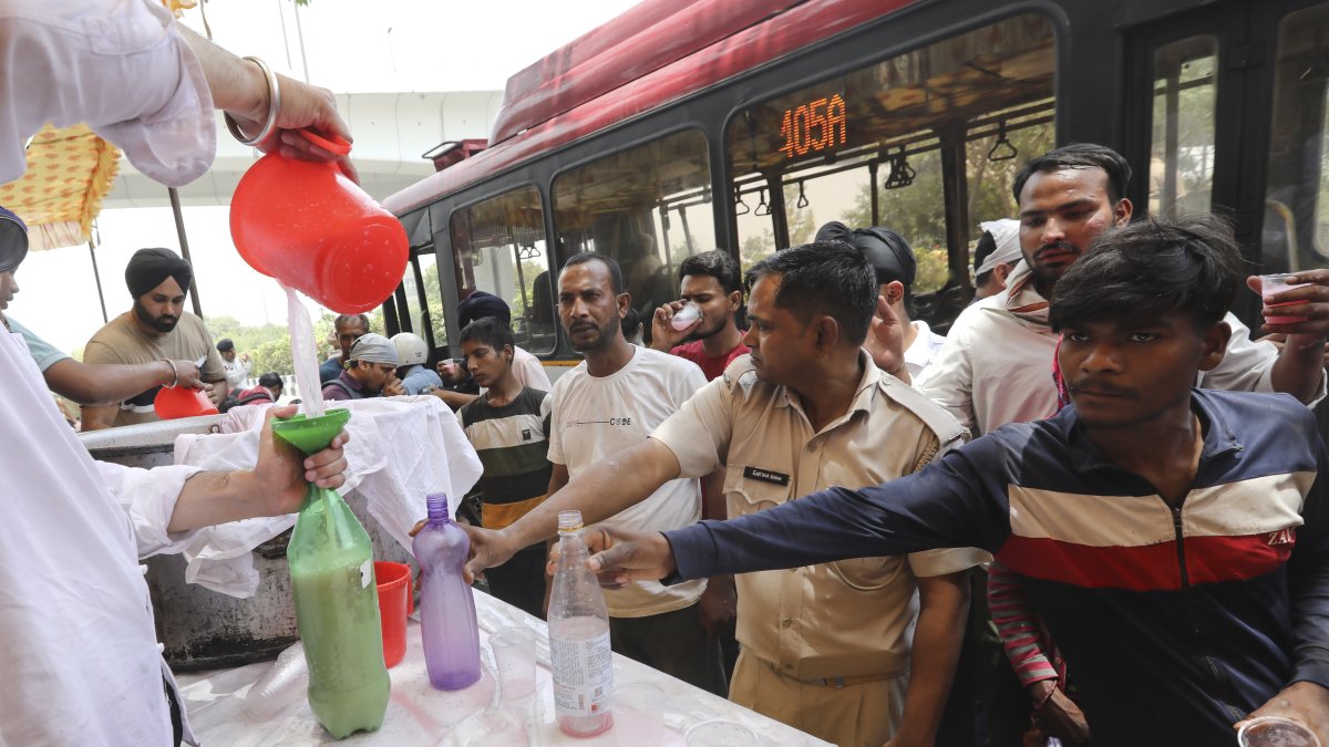 Nueva Delhi siente al ola de calor por estos días