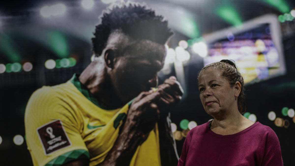 La exprofesora del jugador, Ana Cristina Pereira dos Santos, en entrevista con EFE, califica de 